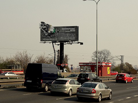 Českomoravský beton ve venkovní reklamě s jarní celorepublikovou kampaní
