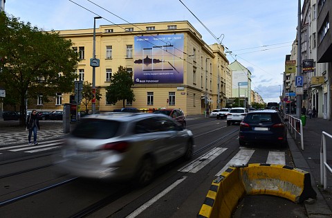 Mobil Pohotovost a novinky Samsung na plachtách v Praze - předvánoční inspirace